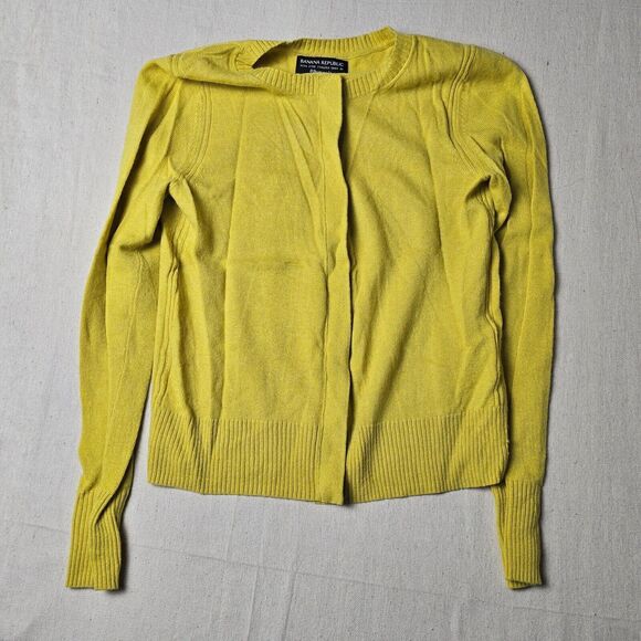 Banana Republic Women’s Yellow Wool Crew Neck Sweater Size‎ XS Pre-Owned - Picture 3 of 11